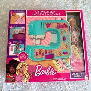 Barbie Catwalk Sew & Style Machine Toy - Teal and Hot Pink
